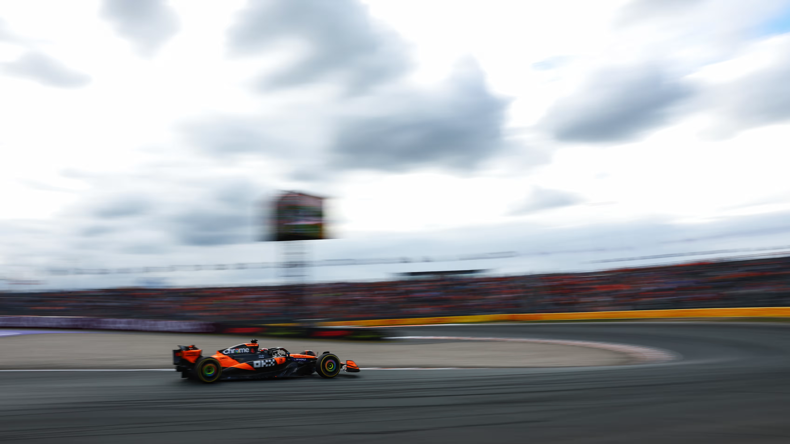 2025 荷蘭🇳🇱GP 週五自由練習後 – 10 支車隊、20 位車手說了些什麼